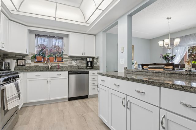 1480 Jefferson Street 305, Des Plaines, IL 60016