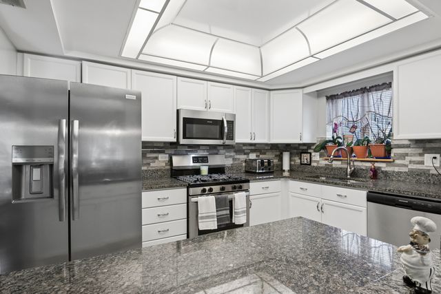 1480 Jefferson Street 305, Des Plaines, IL 60016