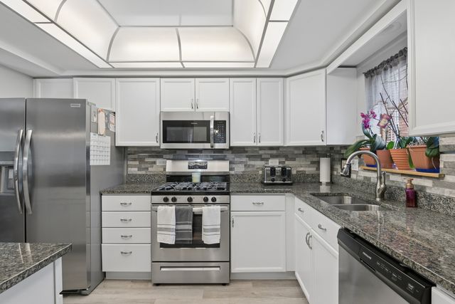 1480 Jefferson Street 305, Des Plaines, IL 60016