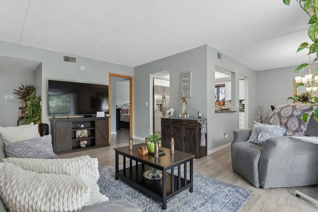 1480 Jefferson Street 305, Des Plaines, IL 60016