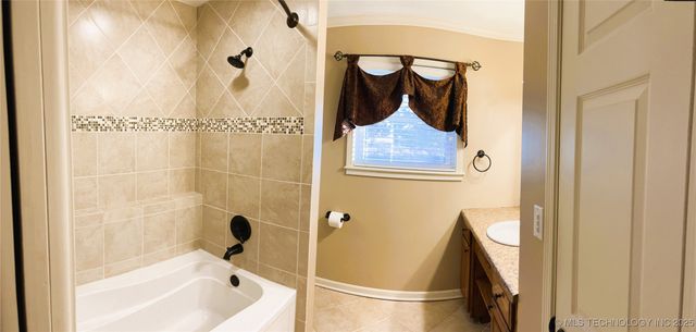 1230 SE 2nd, Pryor, OK 74361