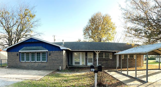 1230 SE 2nd, Pryor, OK 74361