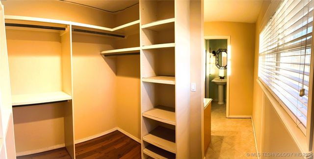 1230 SE 2nd, Pryor, OK 74361