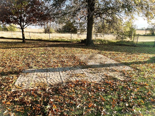 1230 SE 2nd, Pryor, OK 74361