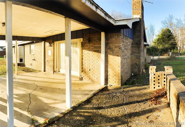 1230 SE 2nd, Pryor, OK 74361