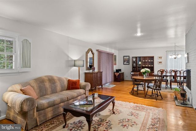 223 DICKENS CT, Cherry Hill, NJ 08034