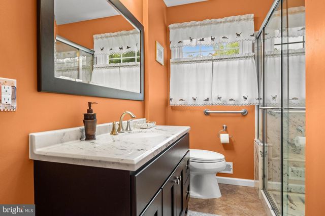 223 DICKENS CT, Cherry Hill, NJ 08034