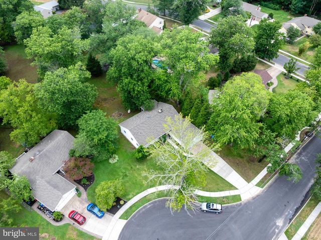 223 DICKENS CT, Cherry Hill, NJ 08034