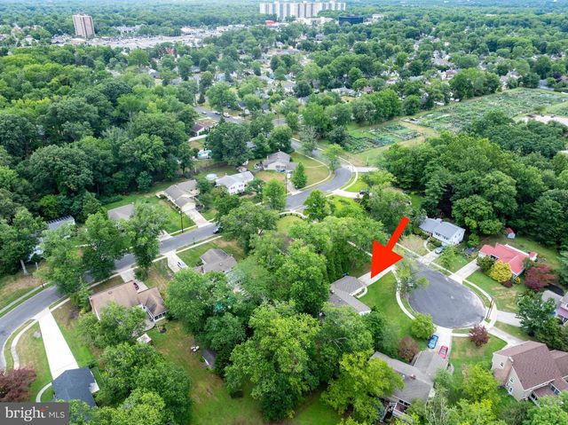 223 DICKENS CT, Cherry Hill, NJ 08034