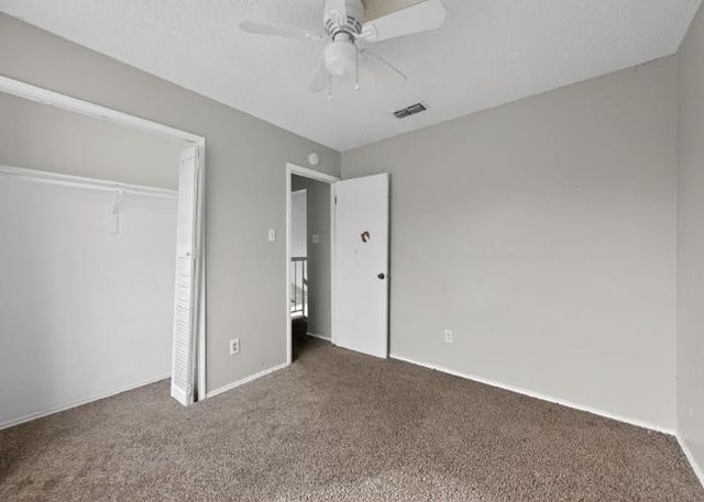 6611 Olivewood Drive, Arlington, TX 76001