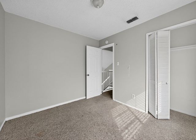 6611 Olivewood Drive, Arlington, TX 76001