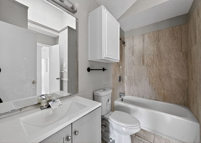 6611 Olivewood Drive, Arlington, TX 76001