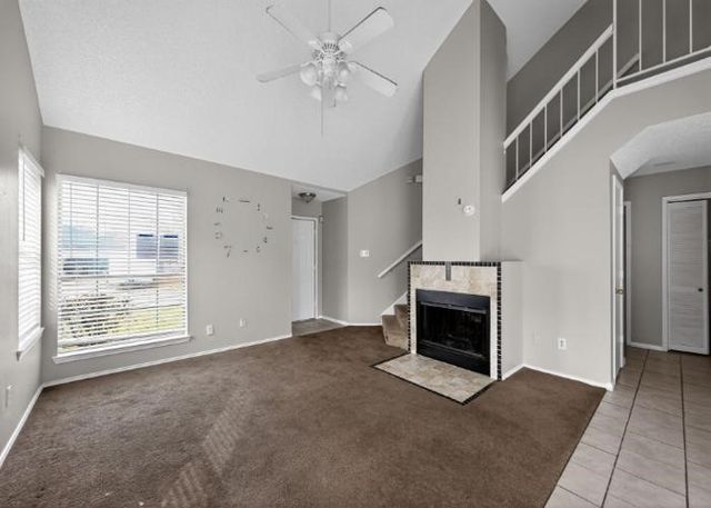 6611 Olivewood Drive, Arlington, TX 76001