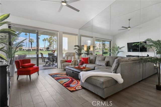 74 Avenida Las Palmas, Rancho Mirage, CA 92270