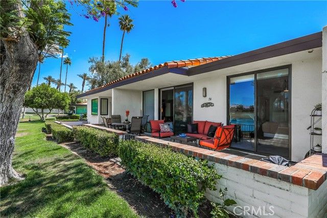 74 Avenida Las Palmas, Rancho Mirage, CA 92270