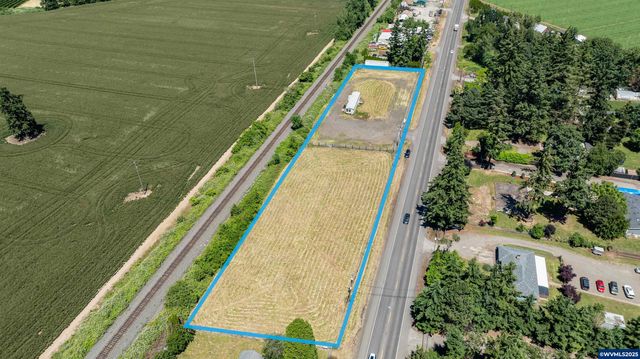 18767 OR-99E Hwy, Hubbard, OR 97032