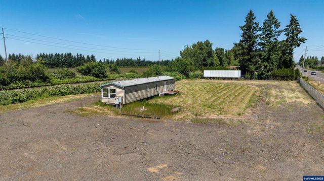 18767 OR-99E Hwy, Hubbard, OR 97032