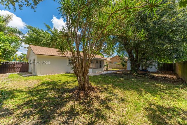 13830 SW 282nd St, Homestead, FL 33033