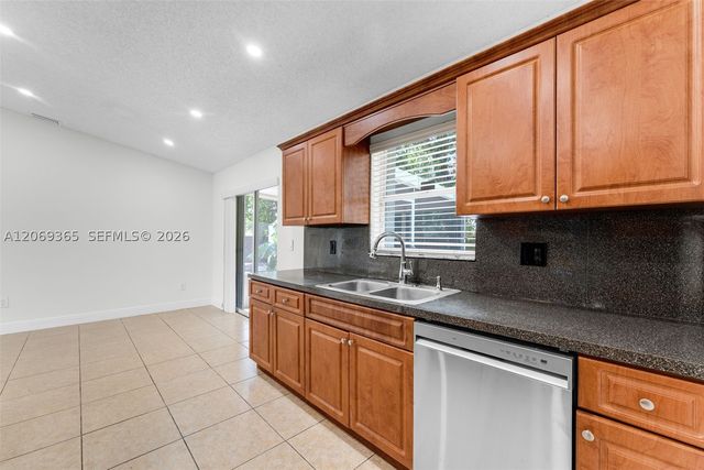 13830 SW 282nd St, Homestead, FL 33033