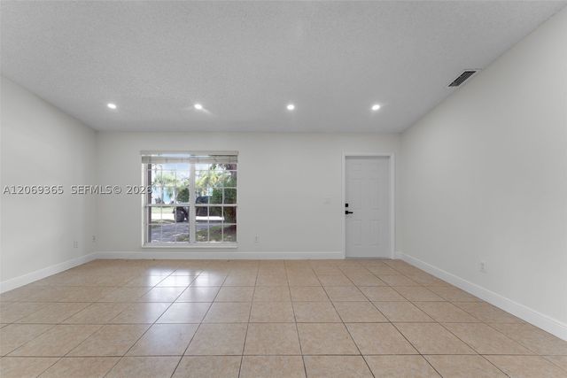 13830 SW 282nd St, Homestead, FL 33033