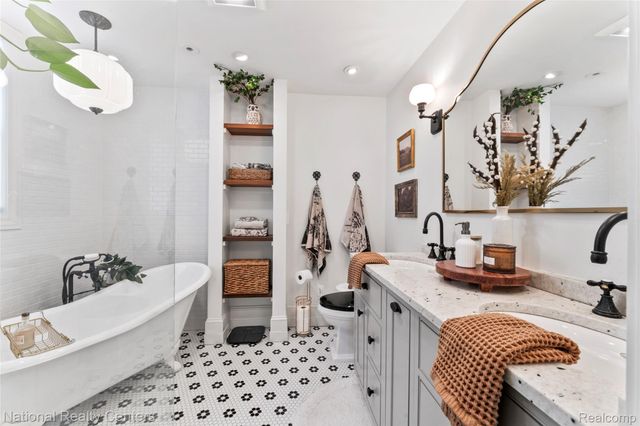 116 S Rogers Street, Northville, MI 48167