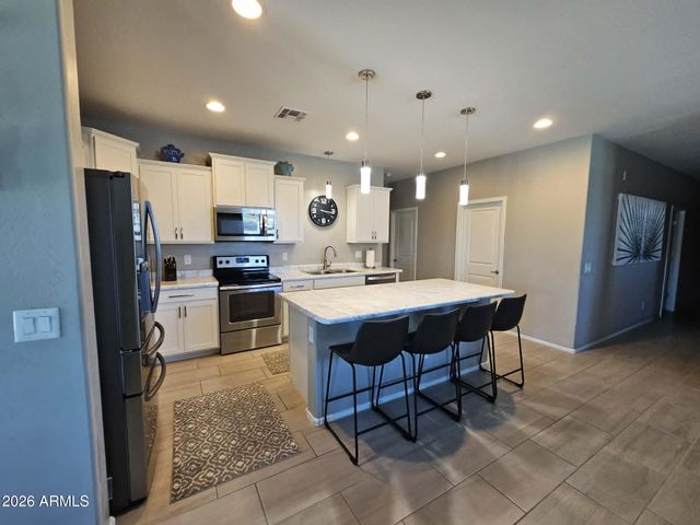 7121 W SOLANO Drive N, Glendale, AZ 85303