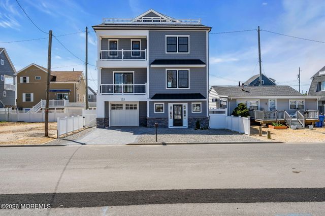 109 Eisenhower Avenue, Ortley Beach, NJ 08751