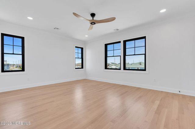 109 Eisenhower Avenue, Ortley Beach, NJ 08751