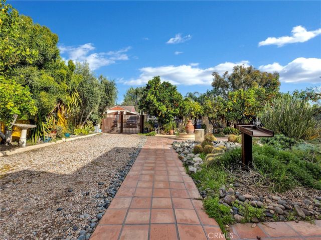 6033 Fulcher, North Hollywood, CA 91606