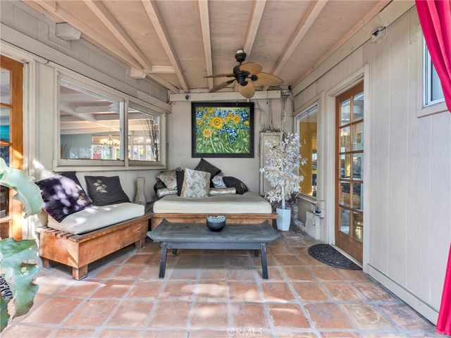 6033 Fulcher, North Hollywood, CA 91606