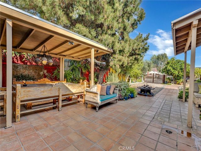 6033 Fulcher, North Hollywood, CA 91606
