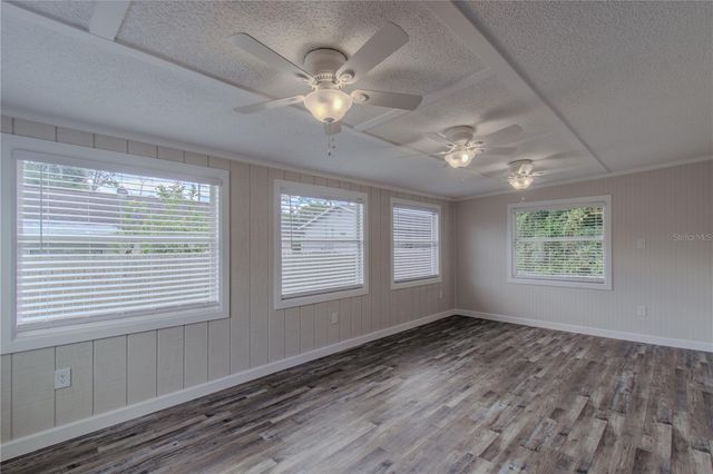 24024 DEER ROAD, Astor, FL 32102