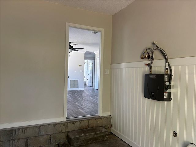 24024 DEER ROAD, Astor, FL 32102