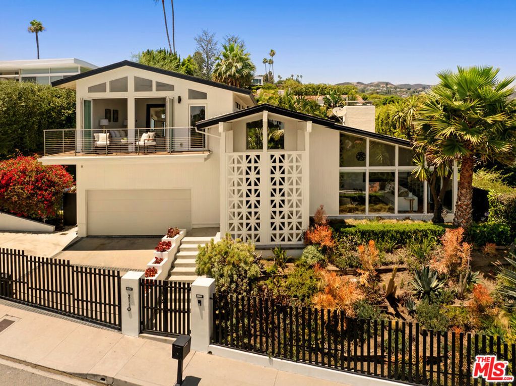 2110 Westridge Road, Los Angeles, CA 90049 — photo 2