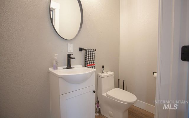 4800 W Franklin Rd, Boise, ID 83705