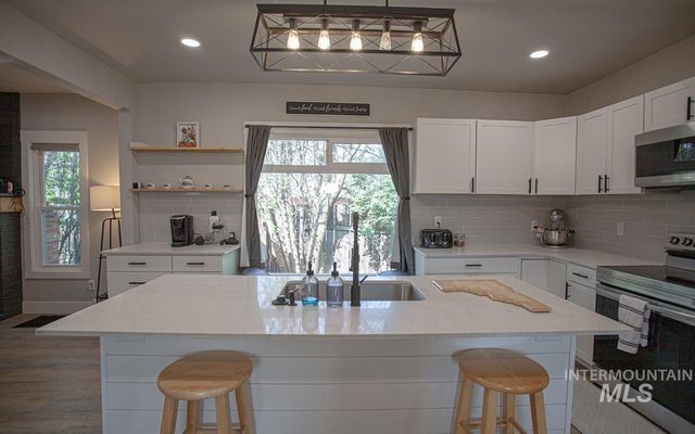 4800 W Franklin Rd, Boise, ID 83705