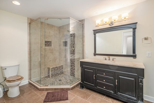 300 Dani Ct, Mount Juliet, TN 37122