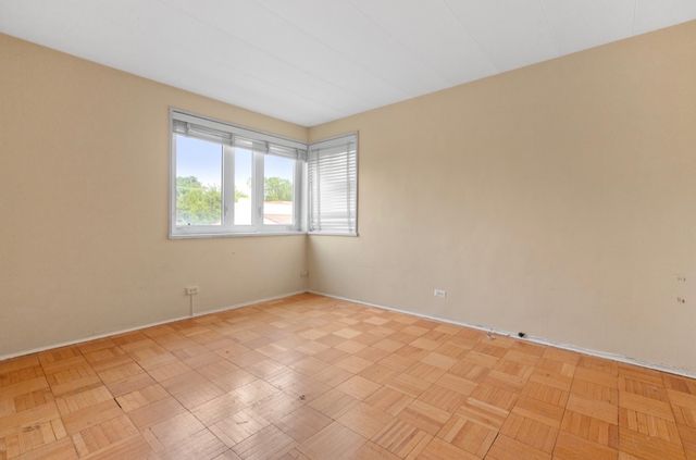 7206 Oak Avenue 2SE, River Forest, IL 60305