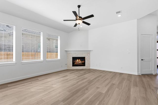 2414 Garden Arbor, Tomball, TX 77375