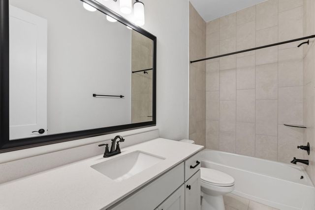 2414 Garden Arbor, Tomball, TX 77375