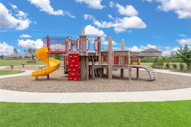 2414 Garden Arbor, Tomball, TX 77375