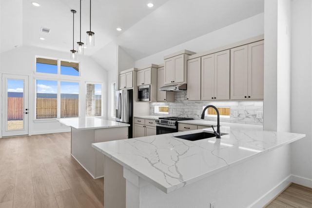 2414 Garden Arbor, Tomball, TX 77375