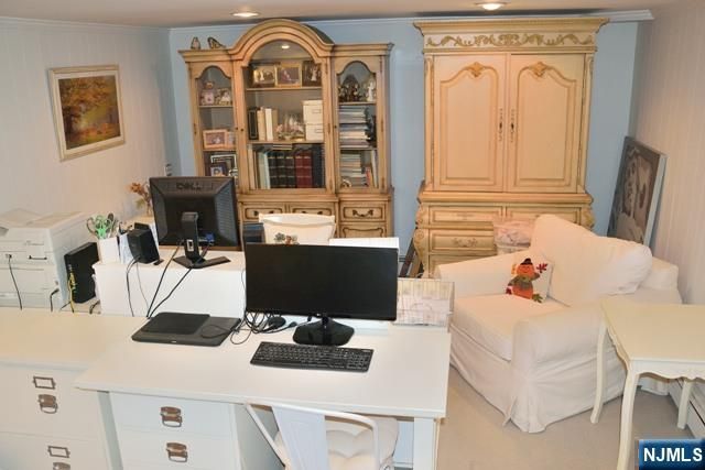 21 N Crest Drive, Cresskill, NJ 07626