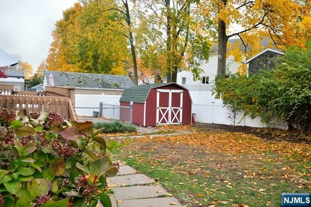 21 N Crest Drive, Cresskill, NJ 07626