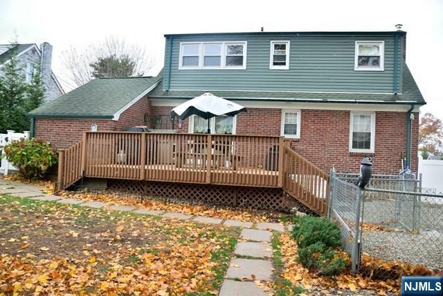 21 N Crest Drive, Cresskill, NJ 07626