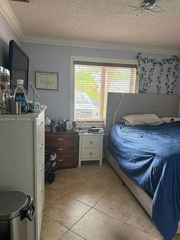 10070 SW 2nd Street, Miami, FL 33174