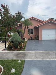 10070 SW 2nd Street, Miami, FL 33174