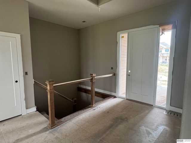 11002 S 101st Street, Papillion, NE 68046