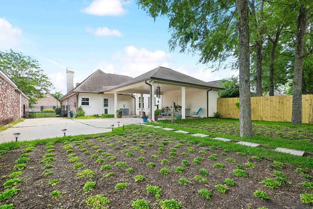 1565 Obrien Dr, Baton Rouge, LA 70810