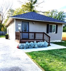 801 Cameron Avenue, Pontiac, MI 48340